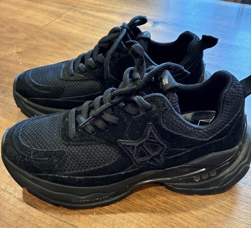 Naked Wolfe Temple women Low Top Athletic Sneakers Lace-Up Black Sz 7